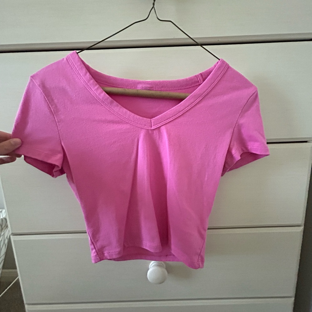 cute pink top!